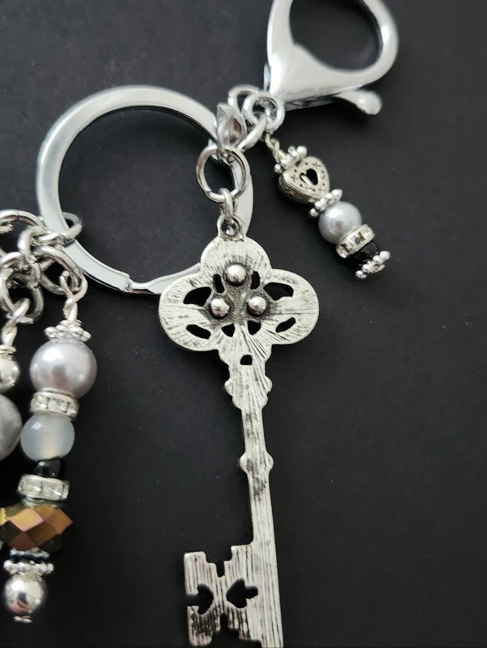 Vintage-inspired Key Purse Charm or Keychain Agate Stone Glass Handcrafted
